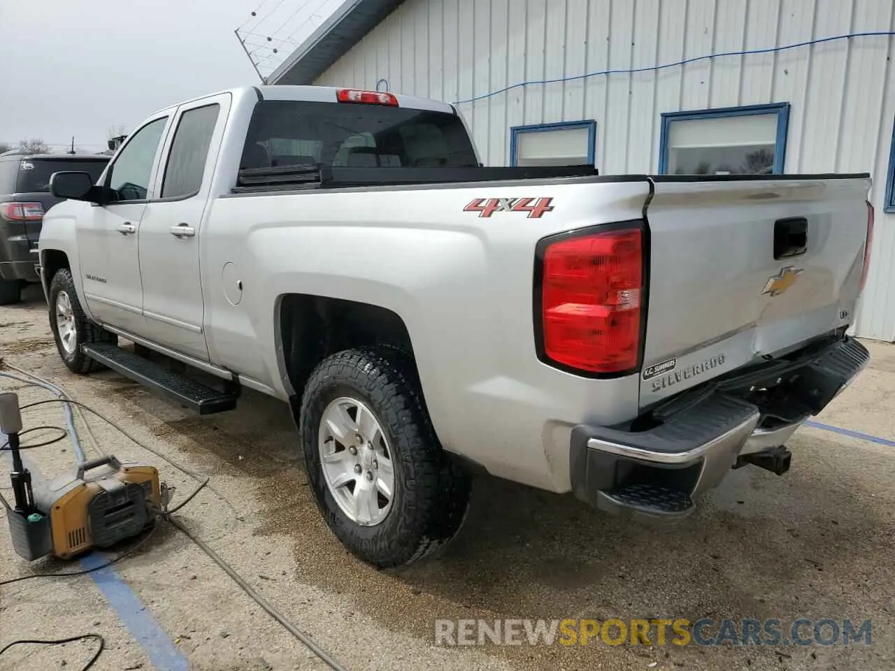 2 fotografías del automóvil dañado 2GCVKPEC6K1165263 CHEVROLET ALL Models 2019