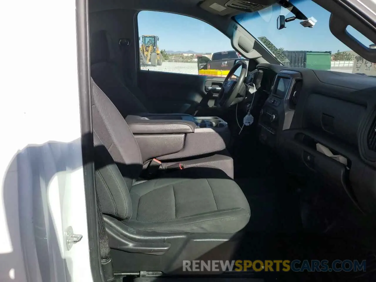 10 fotografías del automóvil dañado 3GCNWAEF0KG310588 CHEVROLET ALL Models 2019