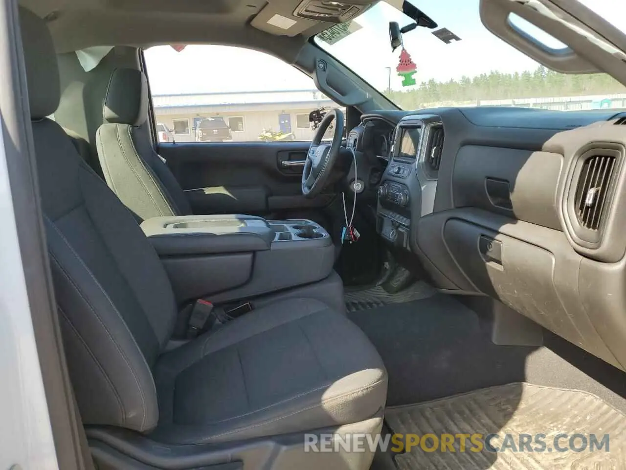 10 fotografías del automóvil dañado 3GCNWAEH6KG184125 CHEVROLET ALL Models 2019