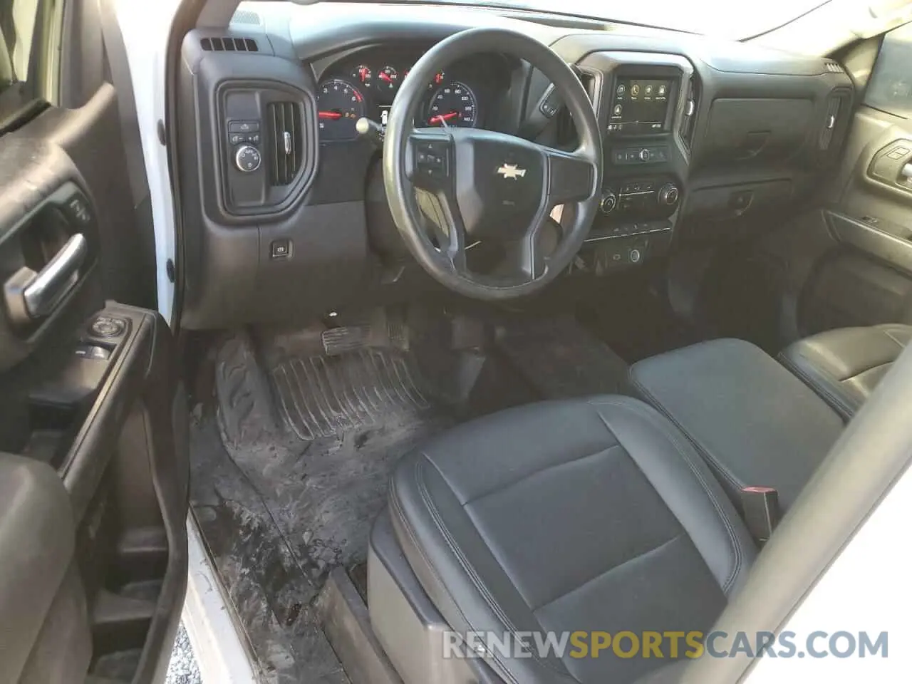 8 fotografías del automóvil dañado 3GCNWAEH8KG224608 CHEVROLET ALL Models 2019