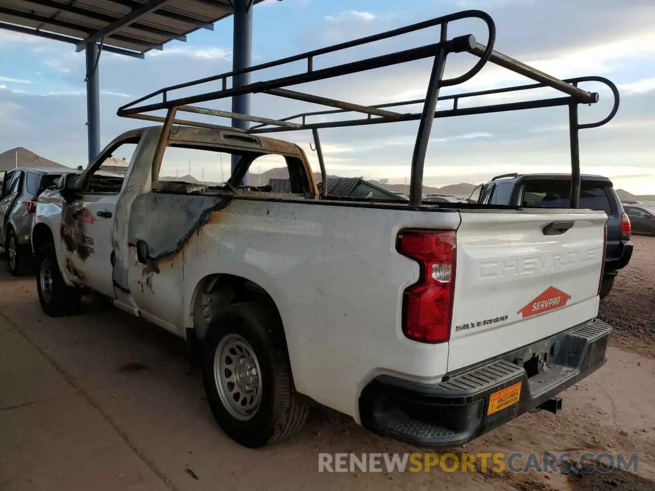 2 fotografías del automóvil dañado 3GCNWAEH9KG271016 CHEVROLET ALL Models 2019