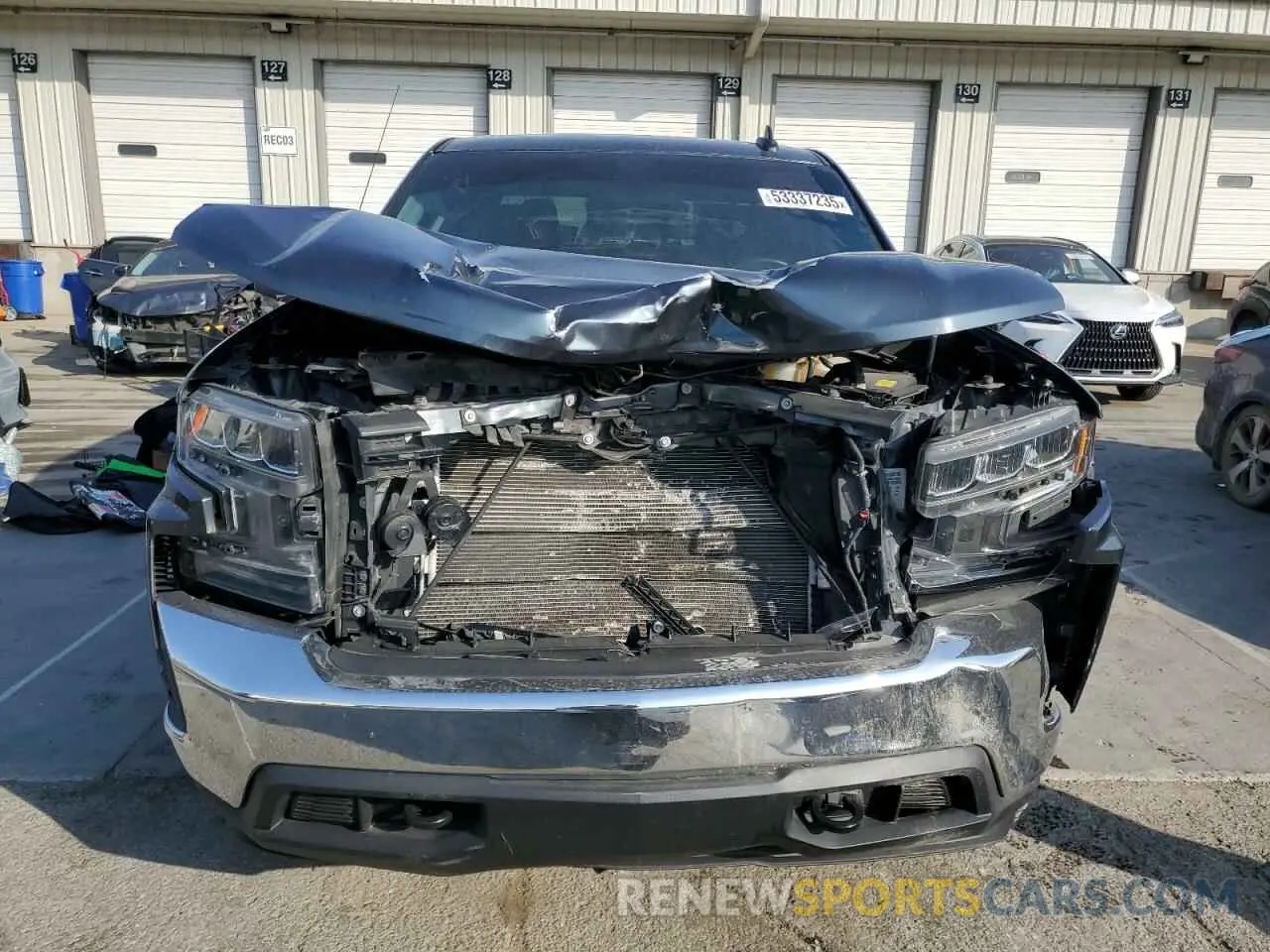 5 fotografías del automóvil dañado 3GCUYDED3KG163981 CHEVROLET ALL Models 2019
