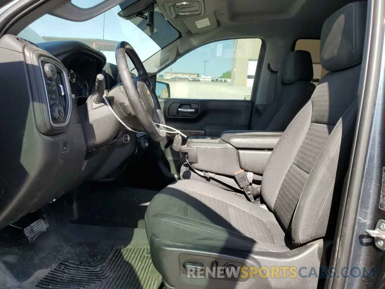 7 fotografías del automóvil dañado 3GCUYDED6KG295651 CHEVROLET ALL Models 2019