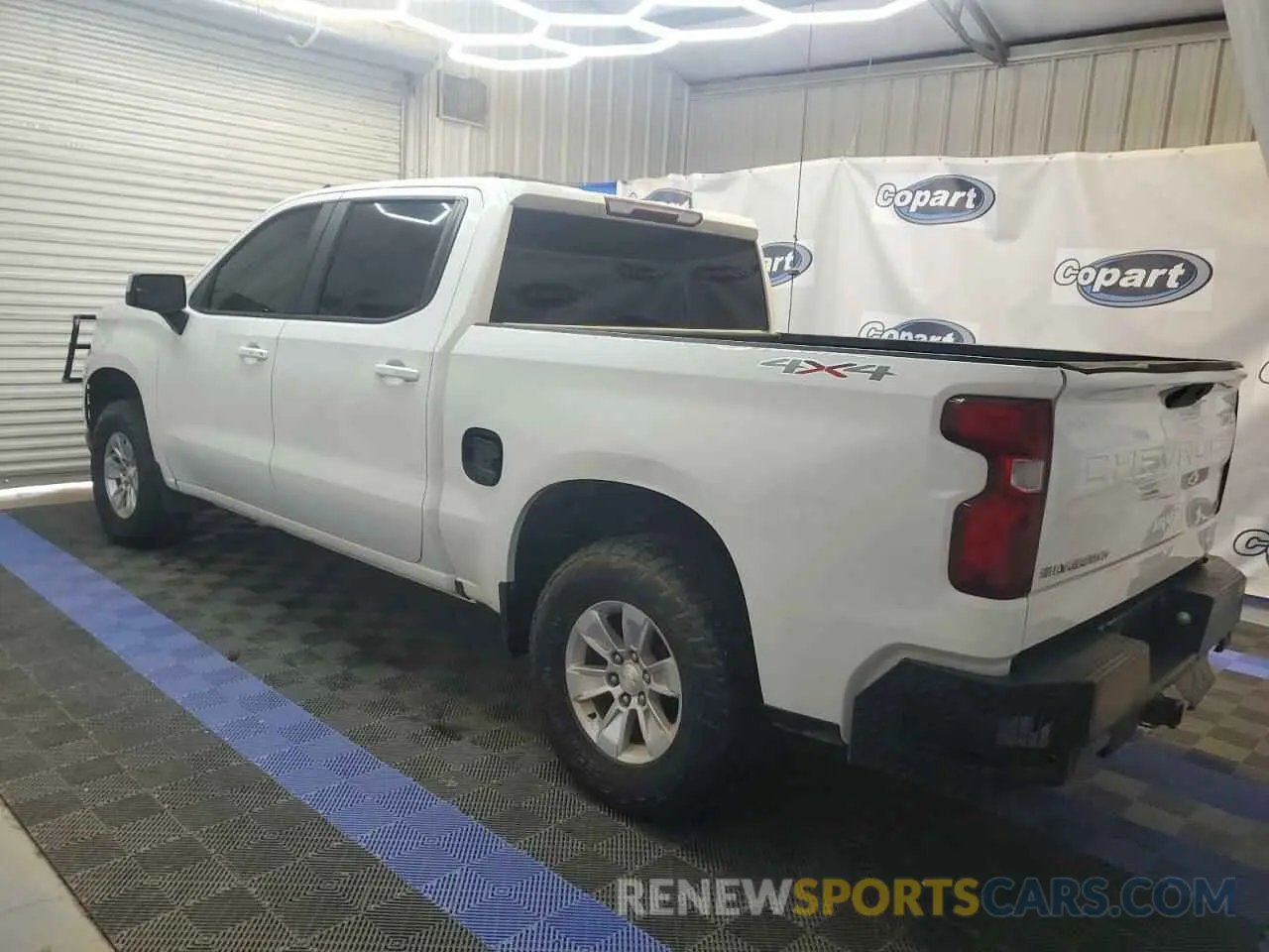 2 fotografías del automóvil dañado 3GCUYDED9KG140429 CHEVROLET ALL Models 2019