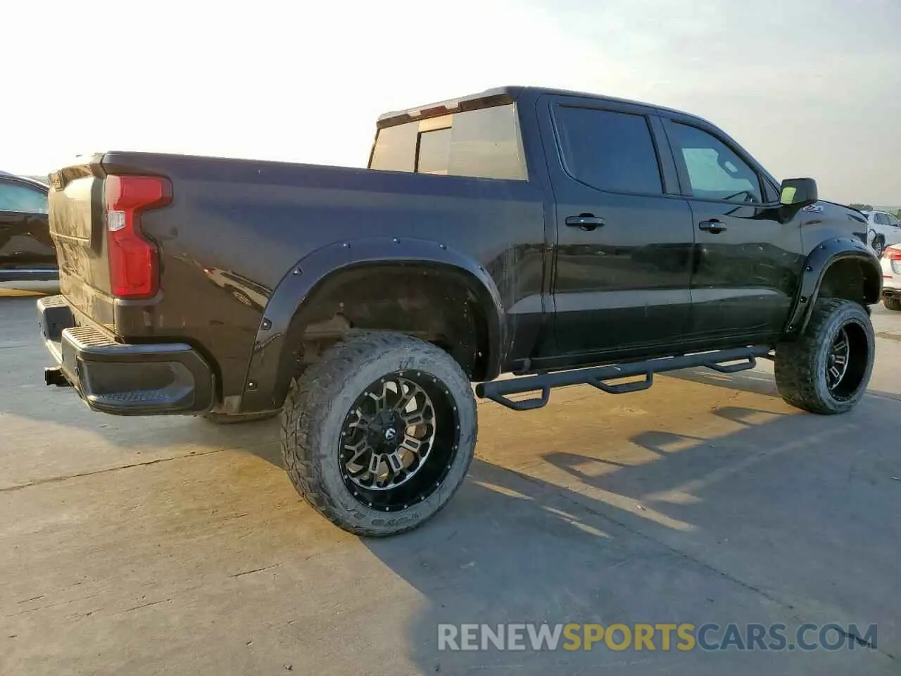 3 fotografías del automóvil dañado 3GCUYEEDXKG166804 CHEVROLET ALL Models 2019