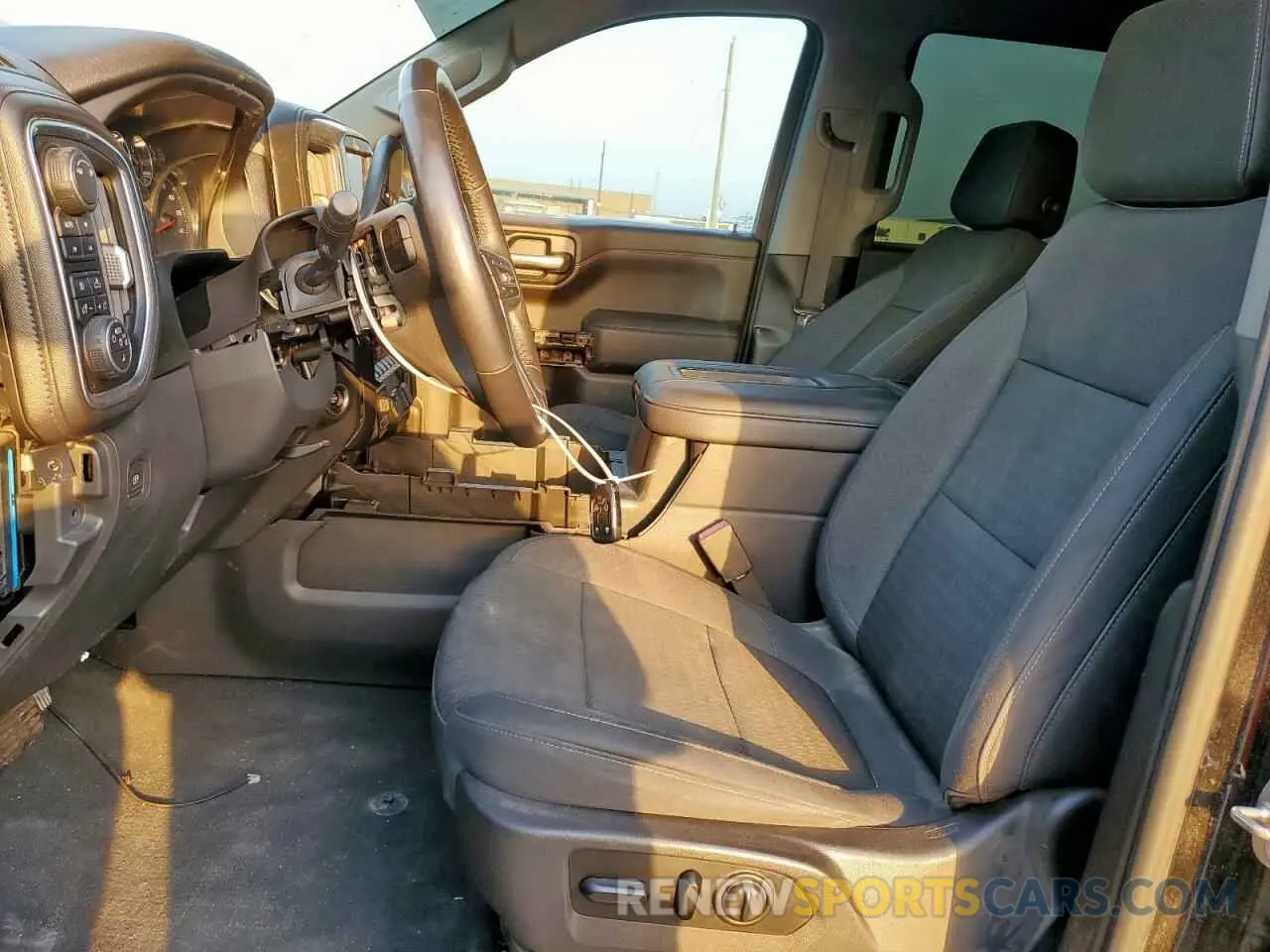 7 fotografías del automóvil dañado 3GCUYEEDXKG166804 CHEVROLET ALL Models 2019