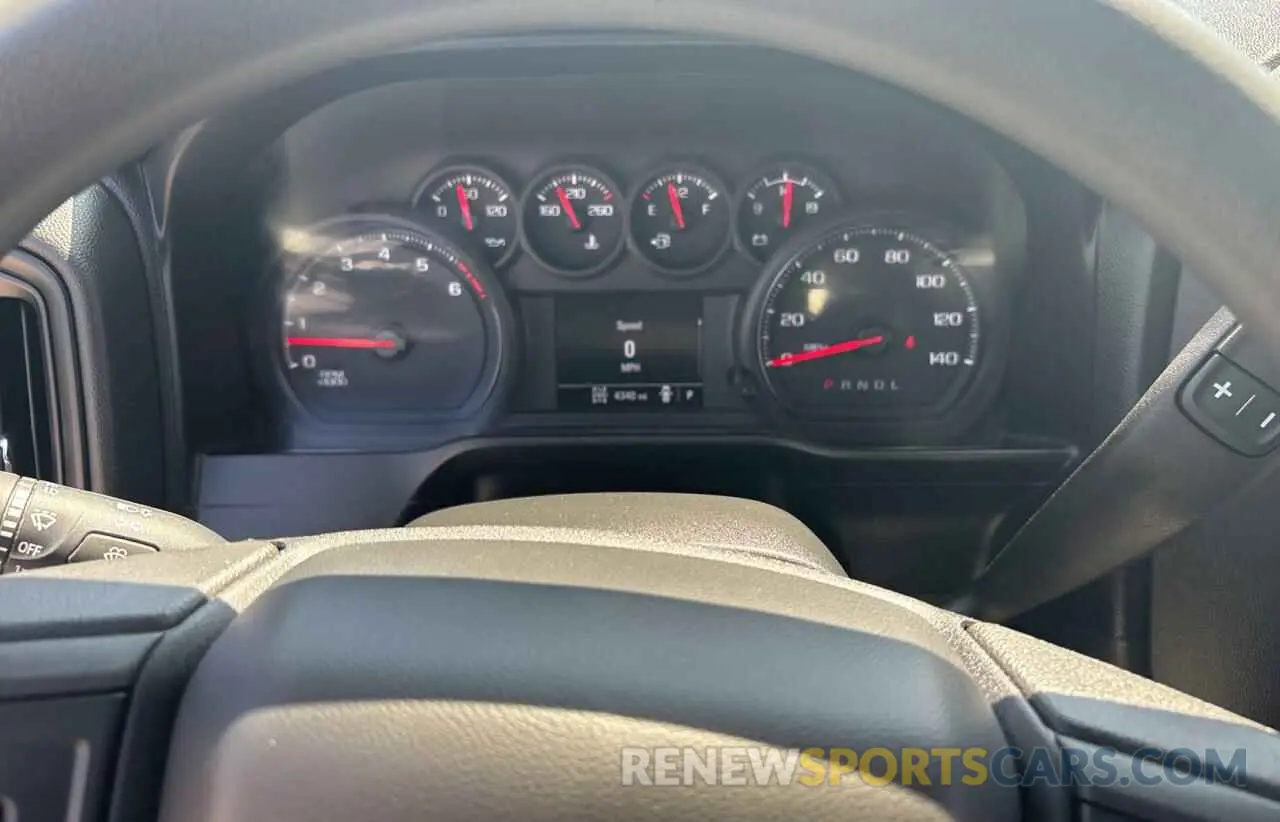 8 fotografías del automóvil dañado 1GC0YLE77LF271333 CHEVROLET ALL Models 2020