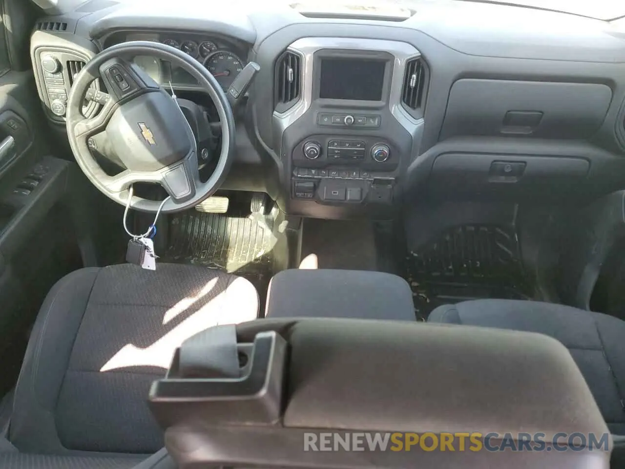 8 fotografías del automóvil dañado 1GC1YLEY9LF220669 CHEVROLET ALL Models 2020