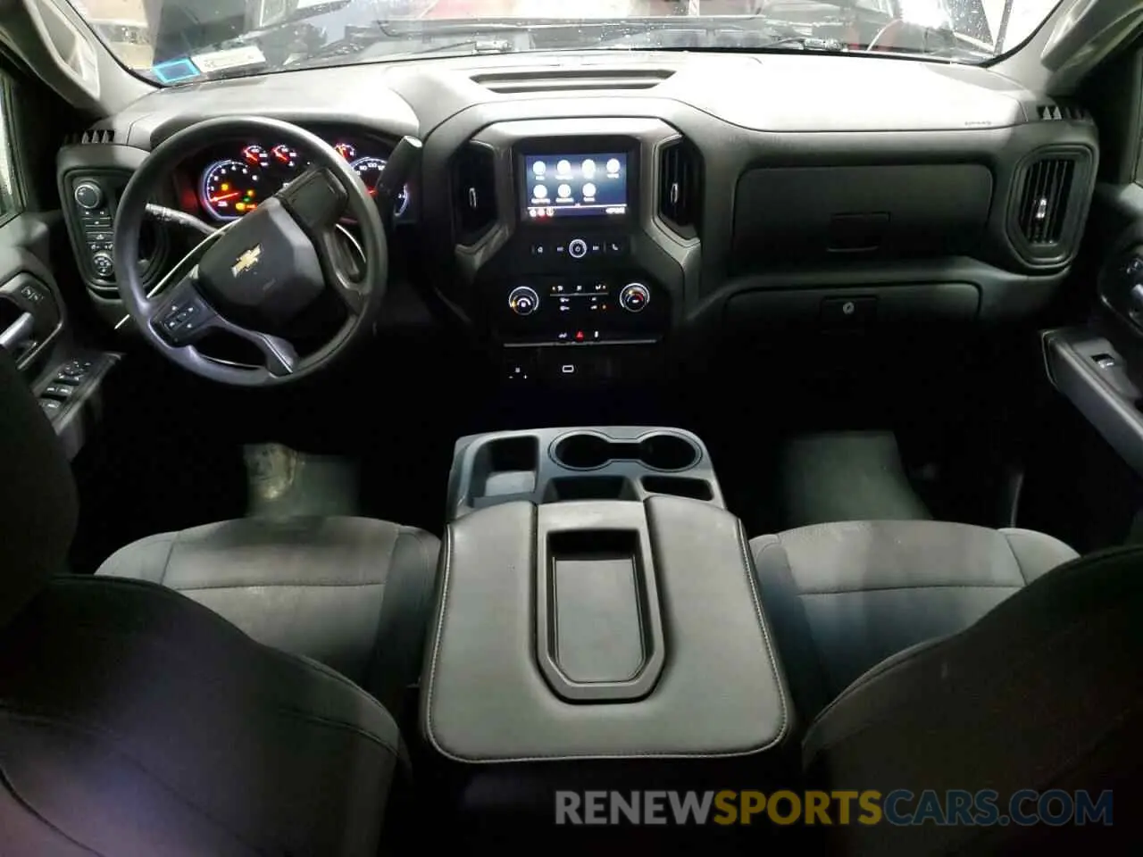 8 fotografías del automóvil dañado 1GC1YME70LF246817 CHEVROLET ALL Models 2020