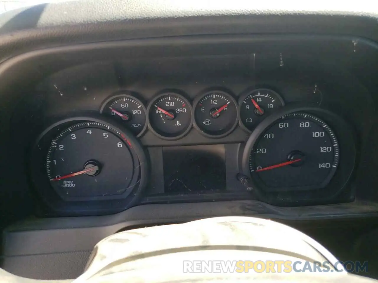 9 fotografías del automóvil dañado 1GC3YLE75LF185371 CHEVROLET ALL Models 2020