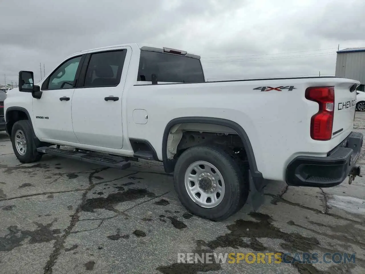 2 fotografías del automóvil dañado 1GC4YLEY9LF204484 CHEVROLET ALL Models 2020