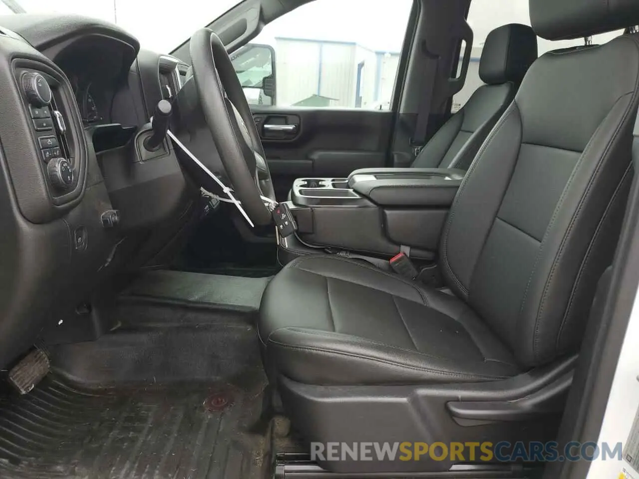 7 fotografías del automóvil dañado 1GC4YLEY9LF204484 CHEVROLET ALL Models 2020