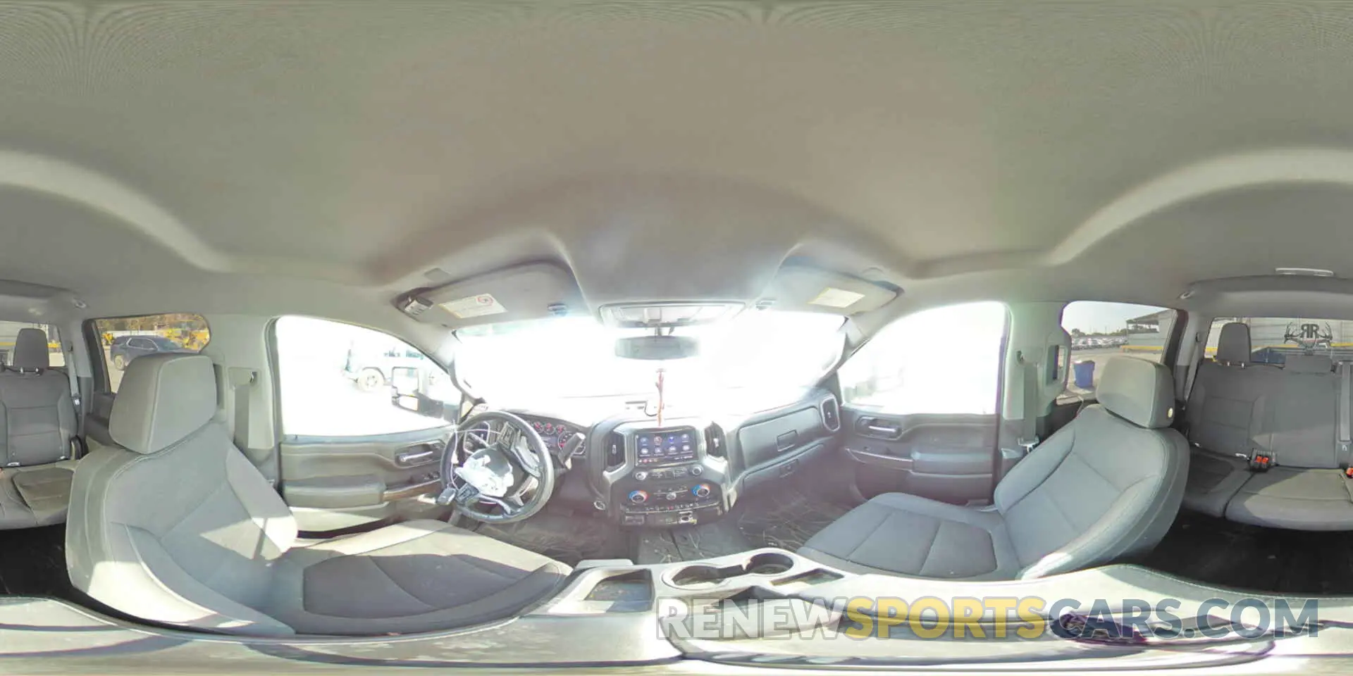 14 fotografías del automóvil dañado 1GC4YNE79LF348555 CHEVROLET ALL Models 2020