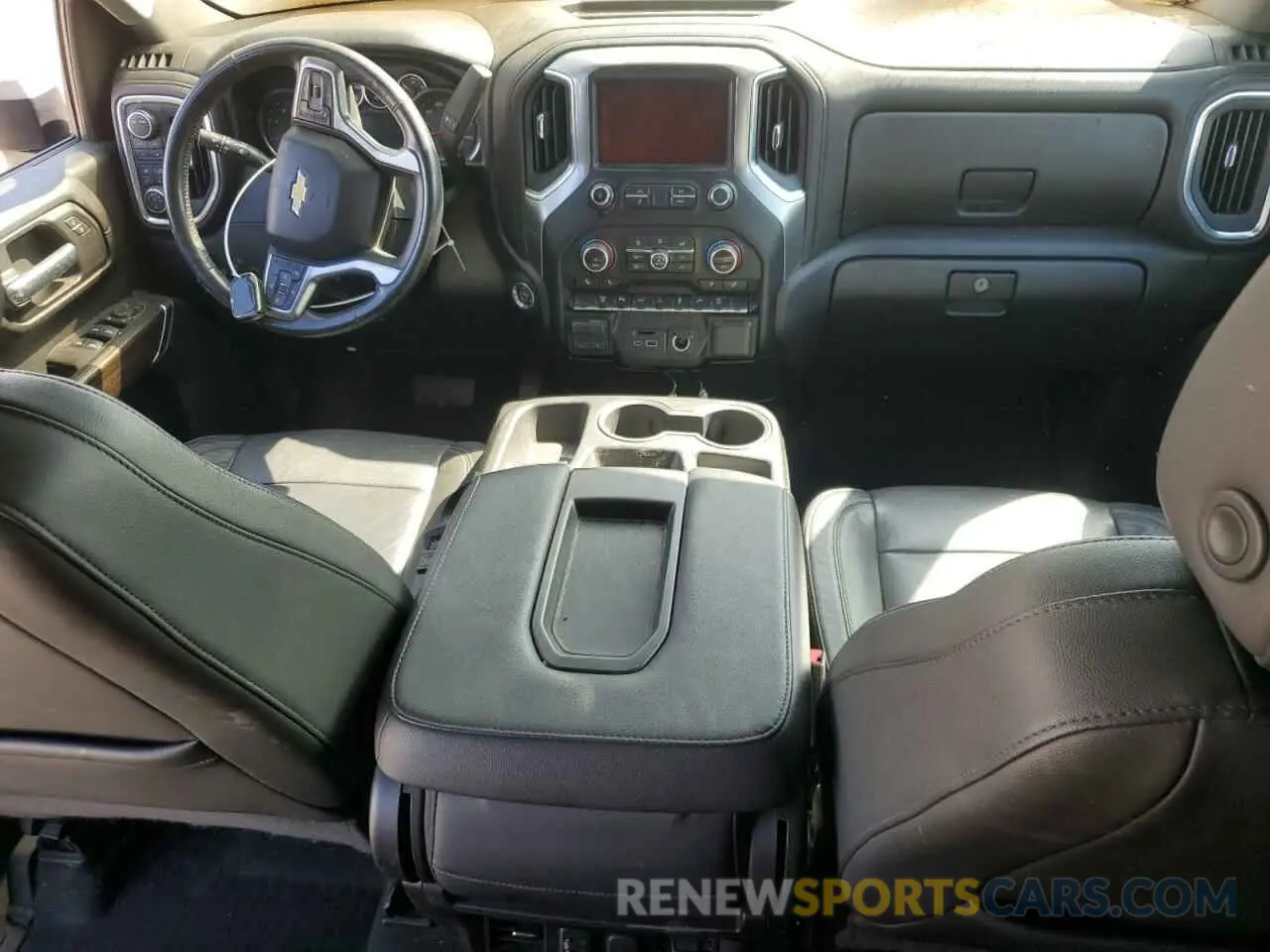 8 fotografías del automóvil dañado 1GC4YNEY5LF137247 CHEVROLET ALL Models 2020