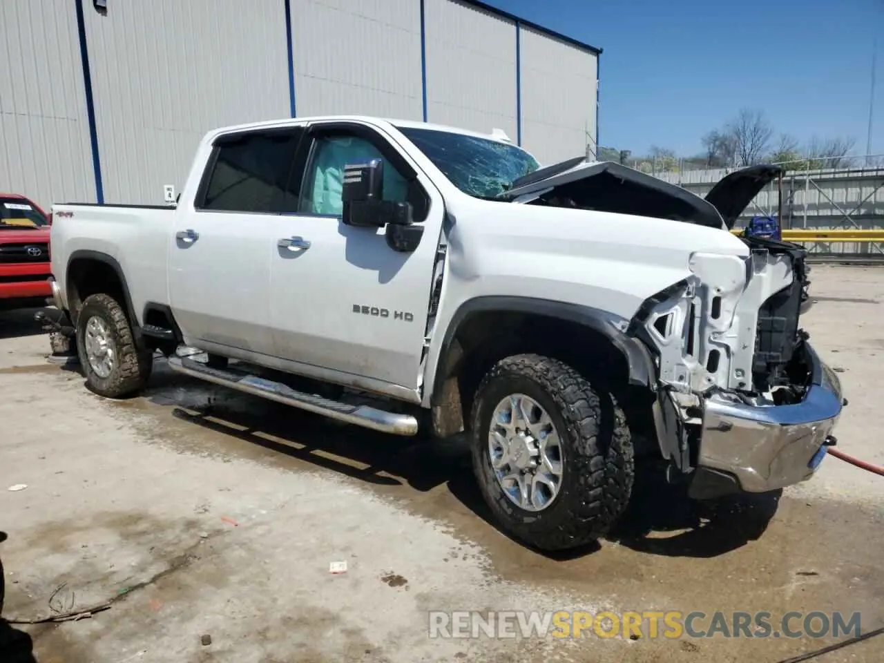4 fotografías del automóvil dañado 1GC4YPE77LF168681 CHEVROLET All Models 2020