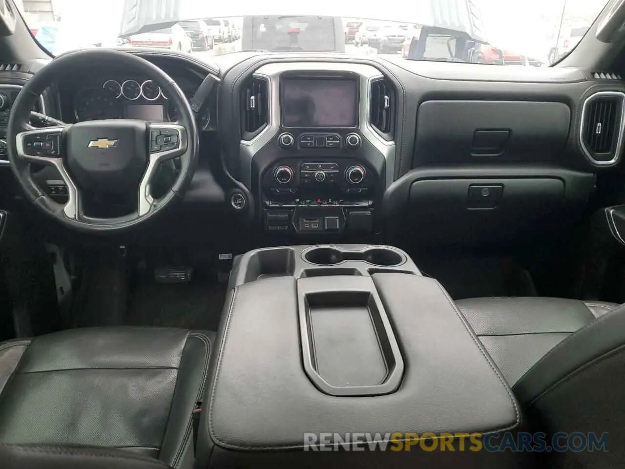 8 fotografías del automóvil dañado 1GC4YPE78LF149993 CHEVROLET ALL Models 2020
