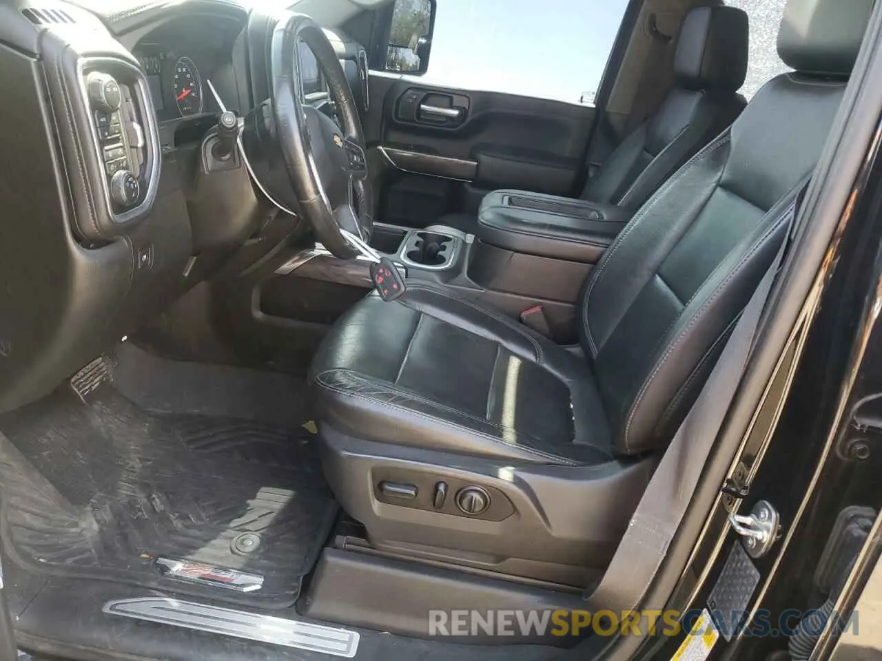 7 fotografías del automóvil dañado 1GC4YPEYXLF340307 CHEVROLET ALL Models 2020