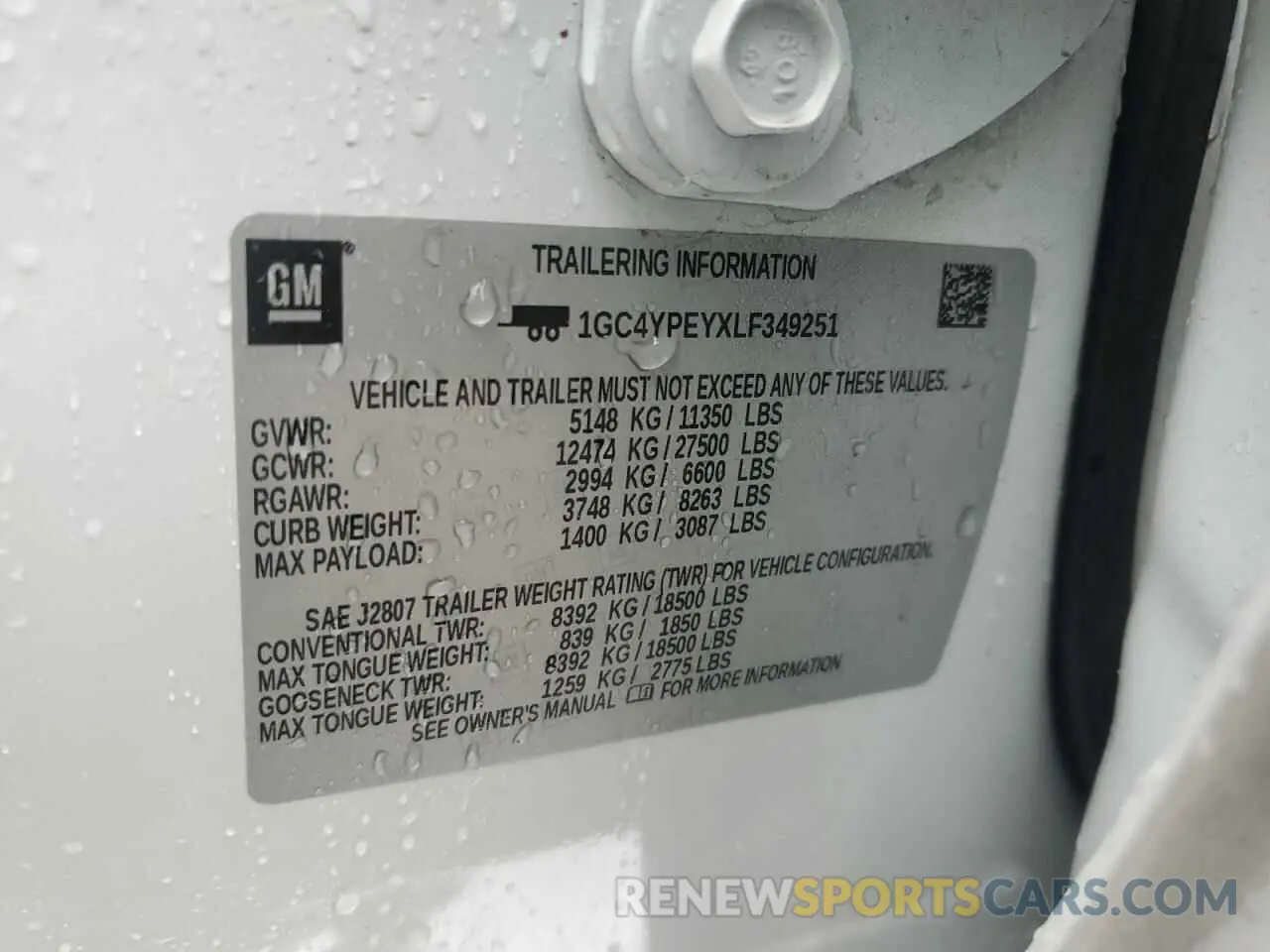 12 fotografías del automóvil dañado 1GC4YPEYXLF349251 CHEVROLET ALL Models 2020