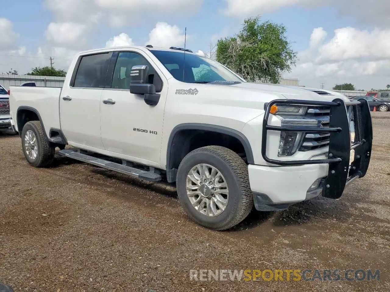 4 fotografías del automóvil dañado 1GC4YREY4LF298048 CHEVROLET ALL Models 2020