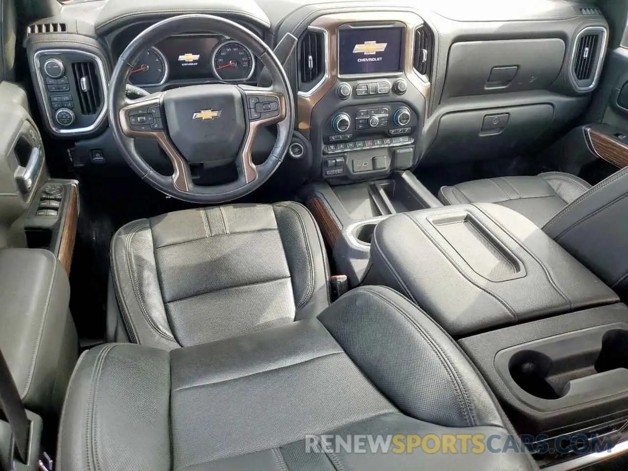 8 fotografías del automóvil dañado 1GC4YREY4LF298048 CHEVROLET ALL Models 2020