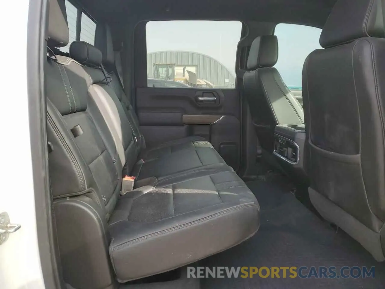 11 fotografías del automóvil dañado 1GC4YREY6LF175447 CHEVROLET ALL Models 2020