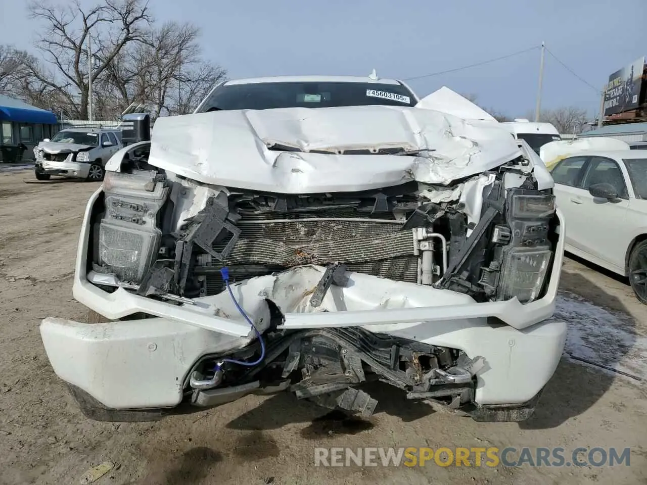 5 fotografías del automóvil dañado 1GC4YREY6LF175447 CHEVROLET ALL Models 2020