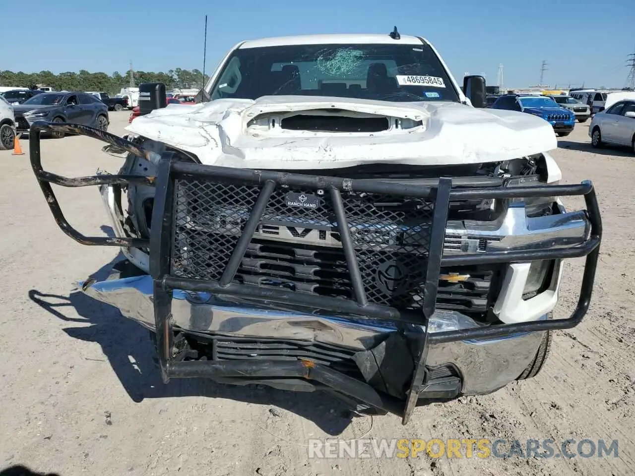 5 fotografías del automóvil dañado 1GC4YTE75LF205106 CHEVROLET ALL Models 2020