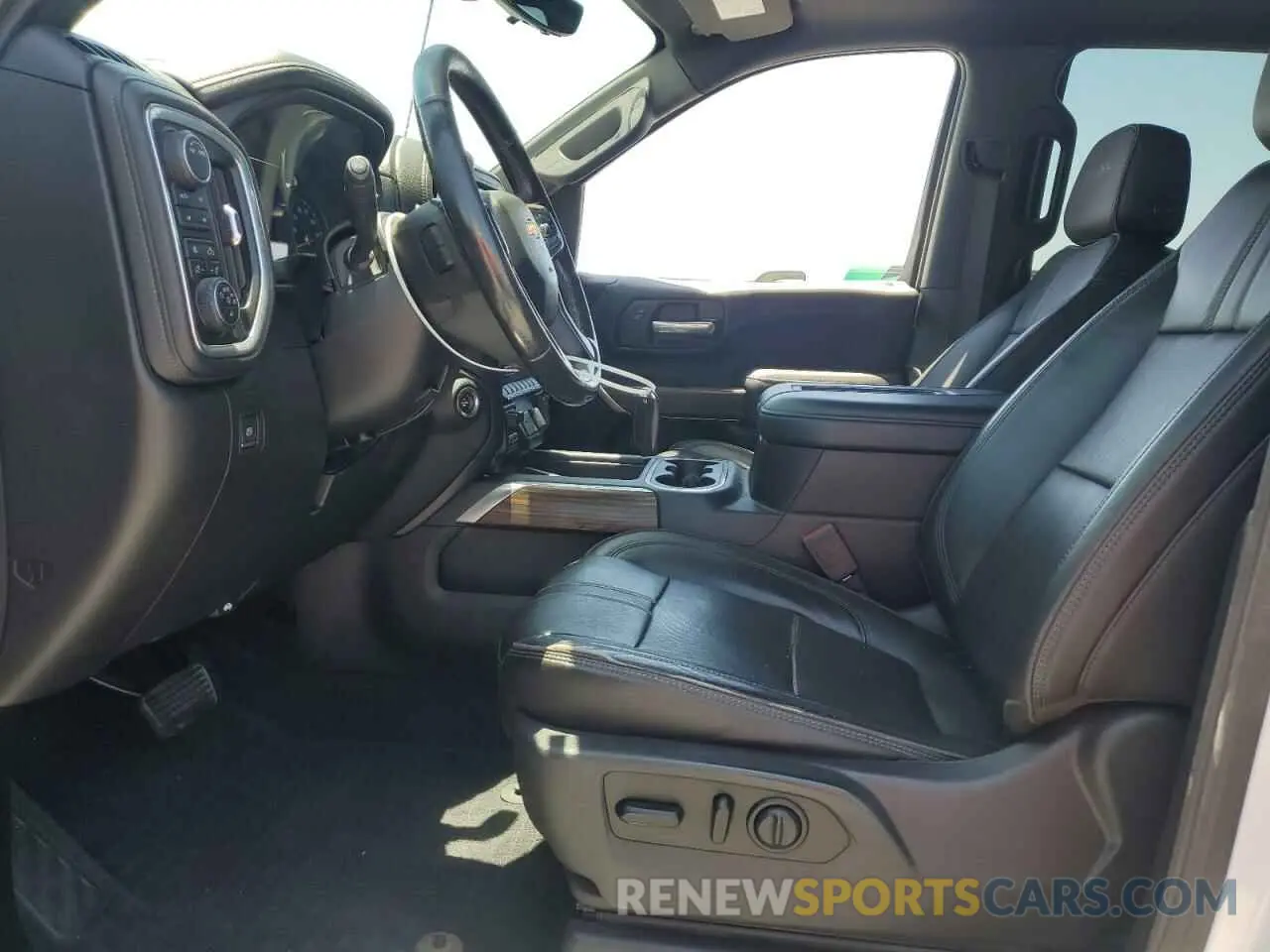 7 fotografías del automóvil dañado 1GC4YVEYXLF152701 CHEVROLET ALL Models 2020
