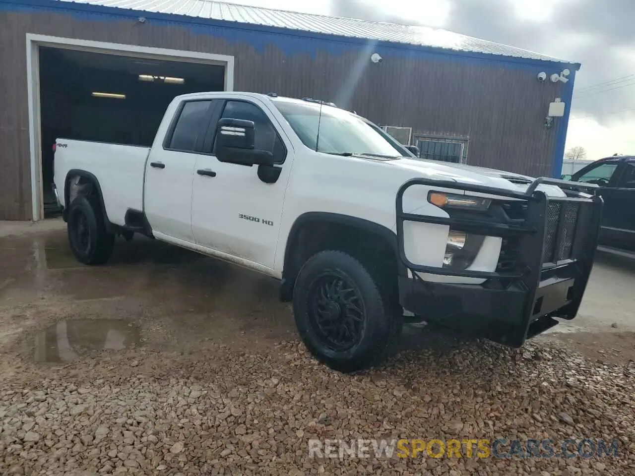 4 fotografías del automóvil dañado 1GC5YSE78LF251530 CHEVROLET ALL Models 2020