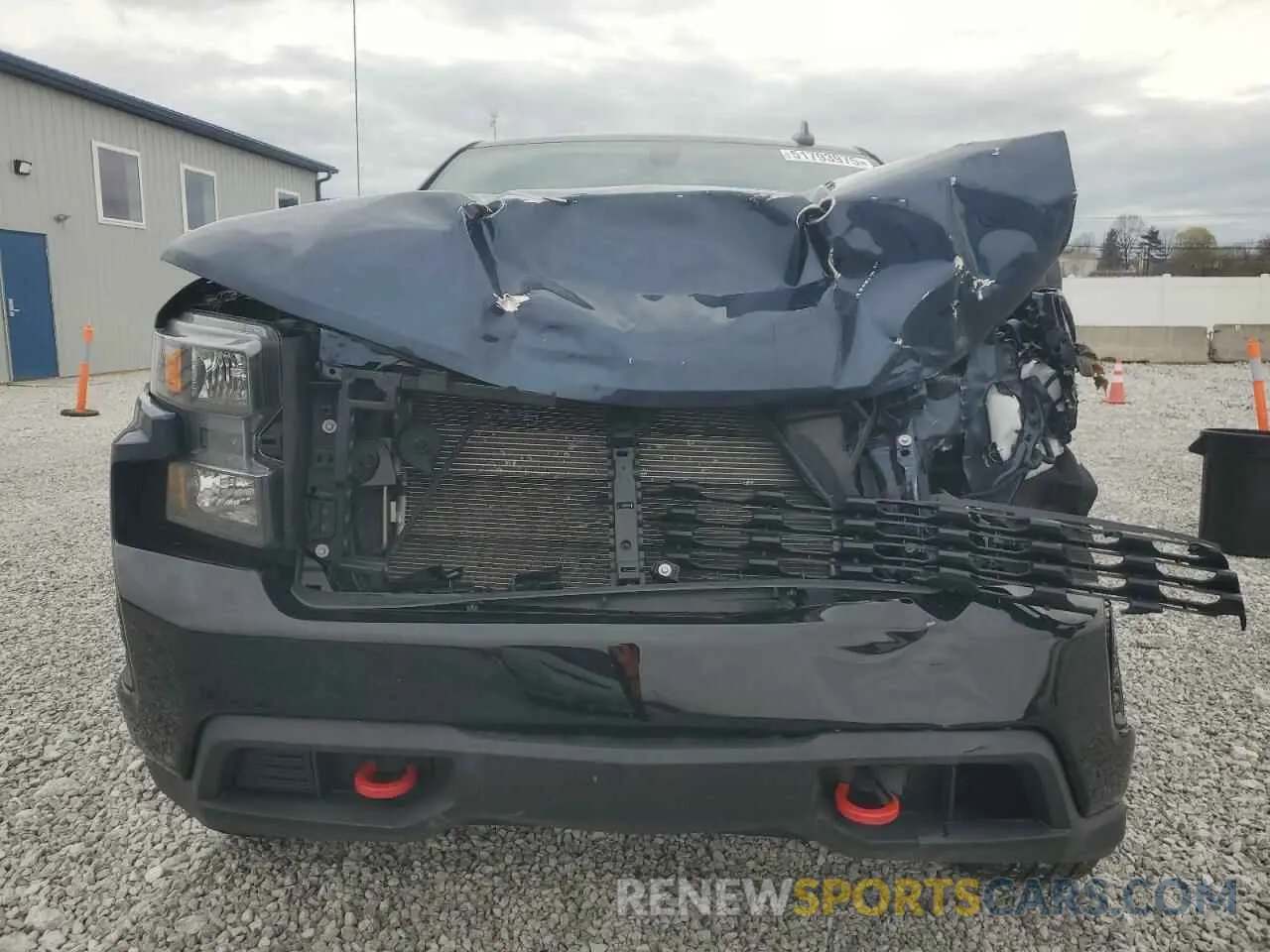5 fotografías del automóvil dañado 1GCPYCEF8LZ264878 CHEVROLET ALL Models 2020