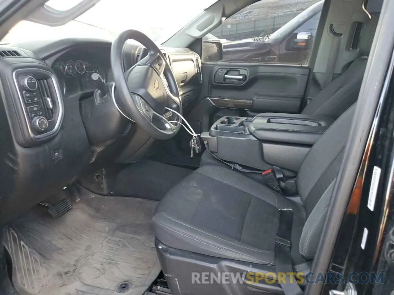 7 fotografías del automóvil dañado 1GCRYDED1LZ201215 CHEVROLET ALL Models 2020