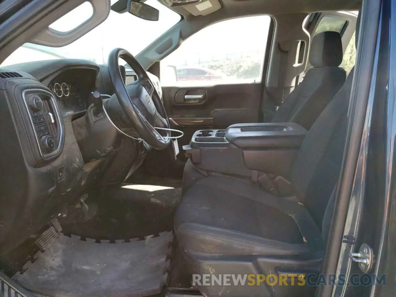 7 fotografías del automóvil dañado 1GCRYDED9LZ140776 CHEVROLET ALL Models 2020