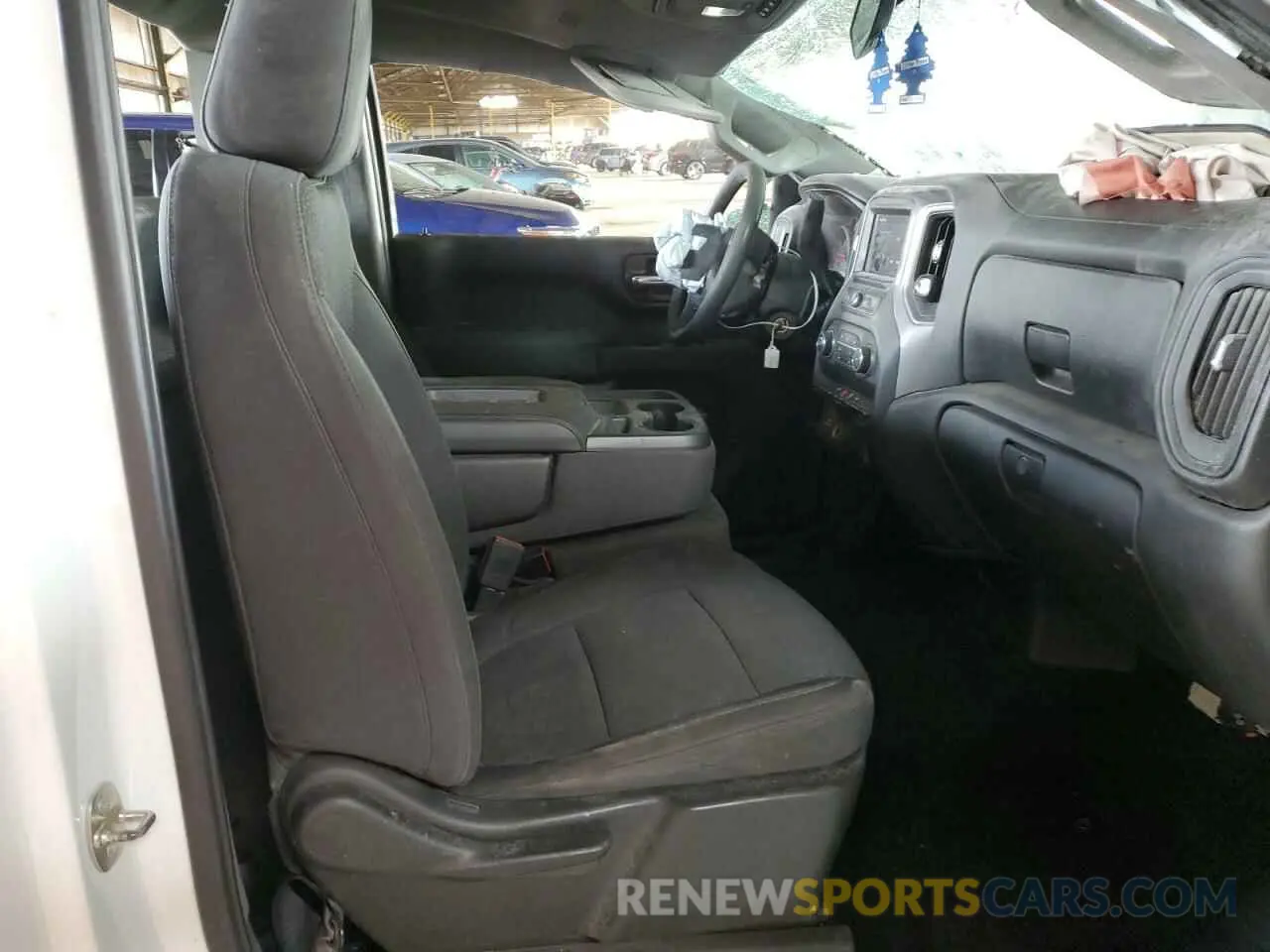 10 fotografías del automóvil dañado 3GCNWAEF3LG115795 CHEVROLET ALL Models 2020