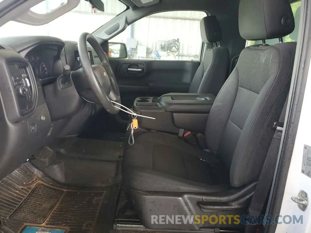 7 fotografías del automóvil dañado 3GCNWAEF6LG301444 CHEVROLET ALL Models 2020