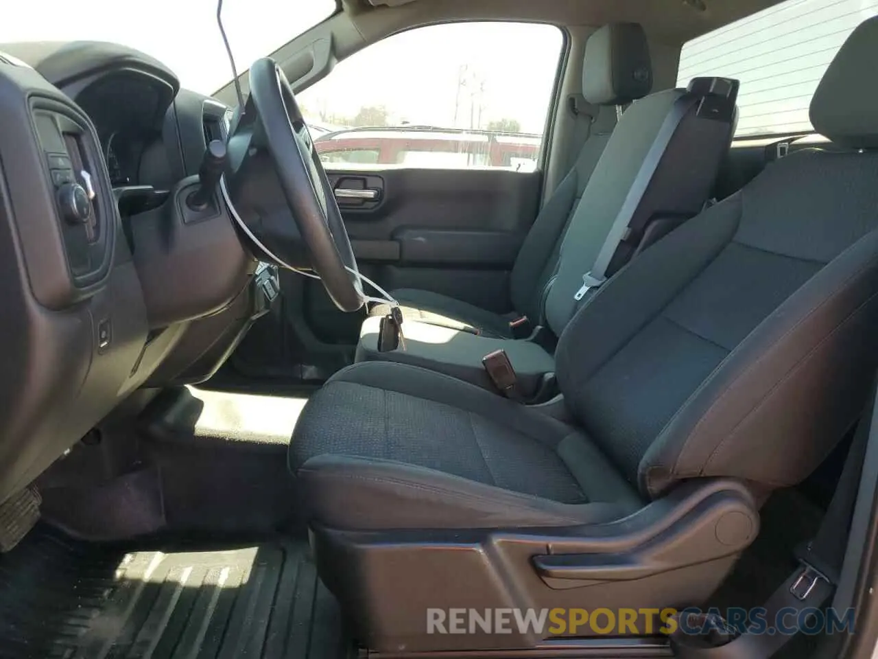 7 fotografías del automóvil dañado 3GCNWAEH8LG280663 CHEVROLET ALL Models 2020