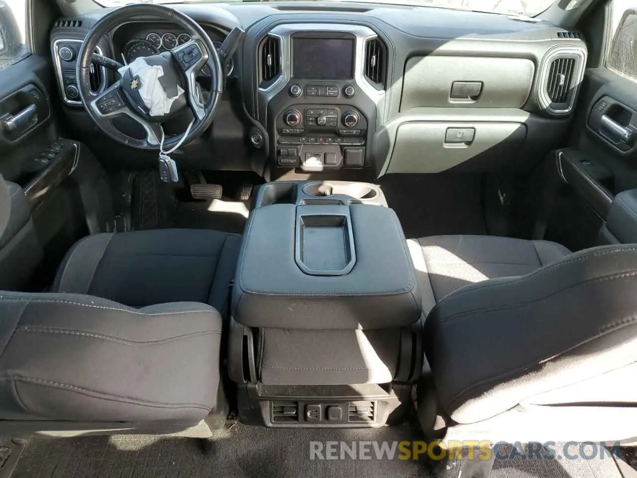 8 fotografías del automóvil dañado 3GCPWCED6LG364627 CHEVROLET ALL Models 2020