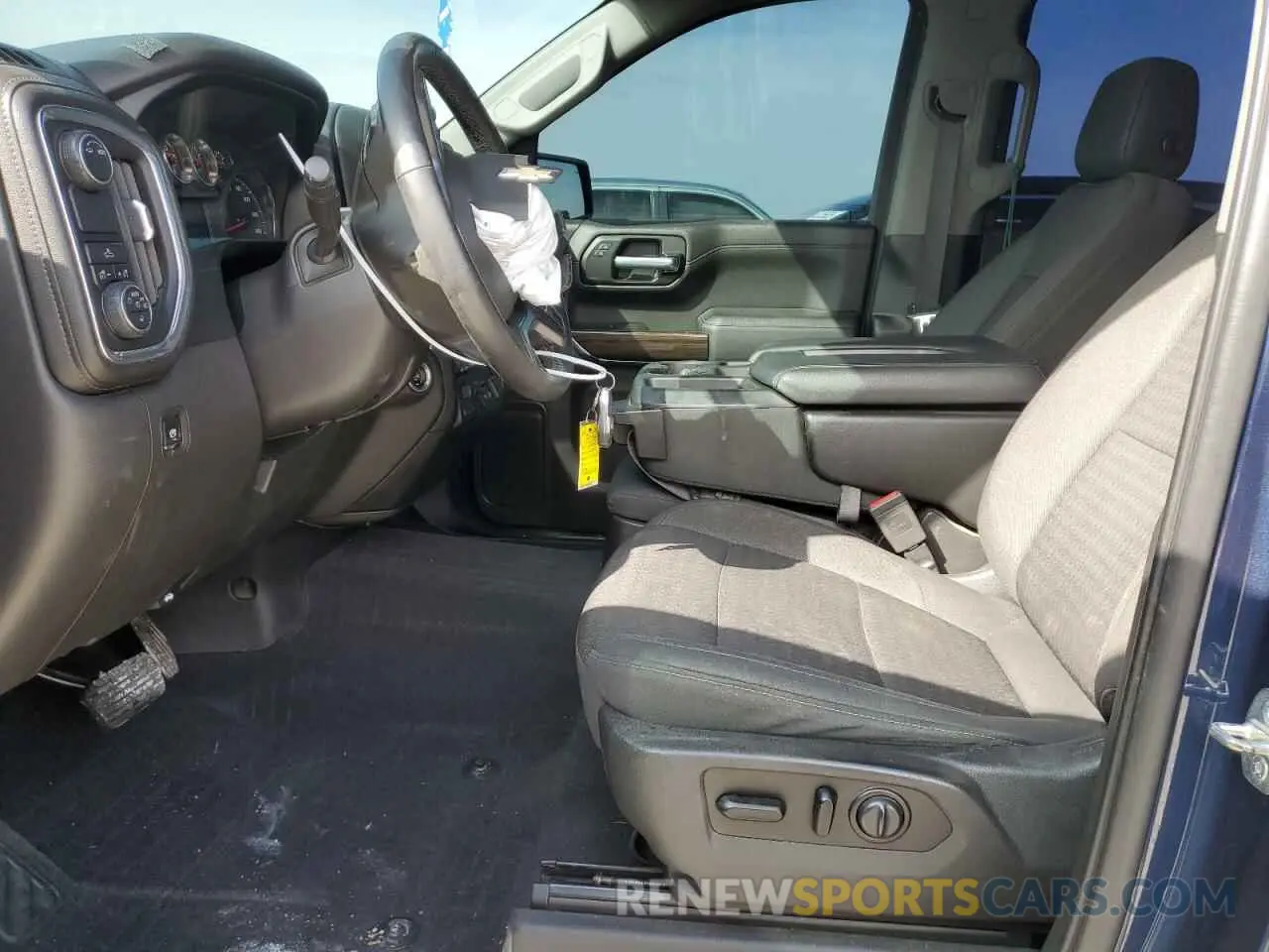 7 fotografías del automóvil dañado 3GCPWCEDXLG333803 CHEVROLET ALL Models 2020