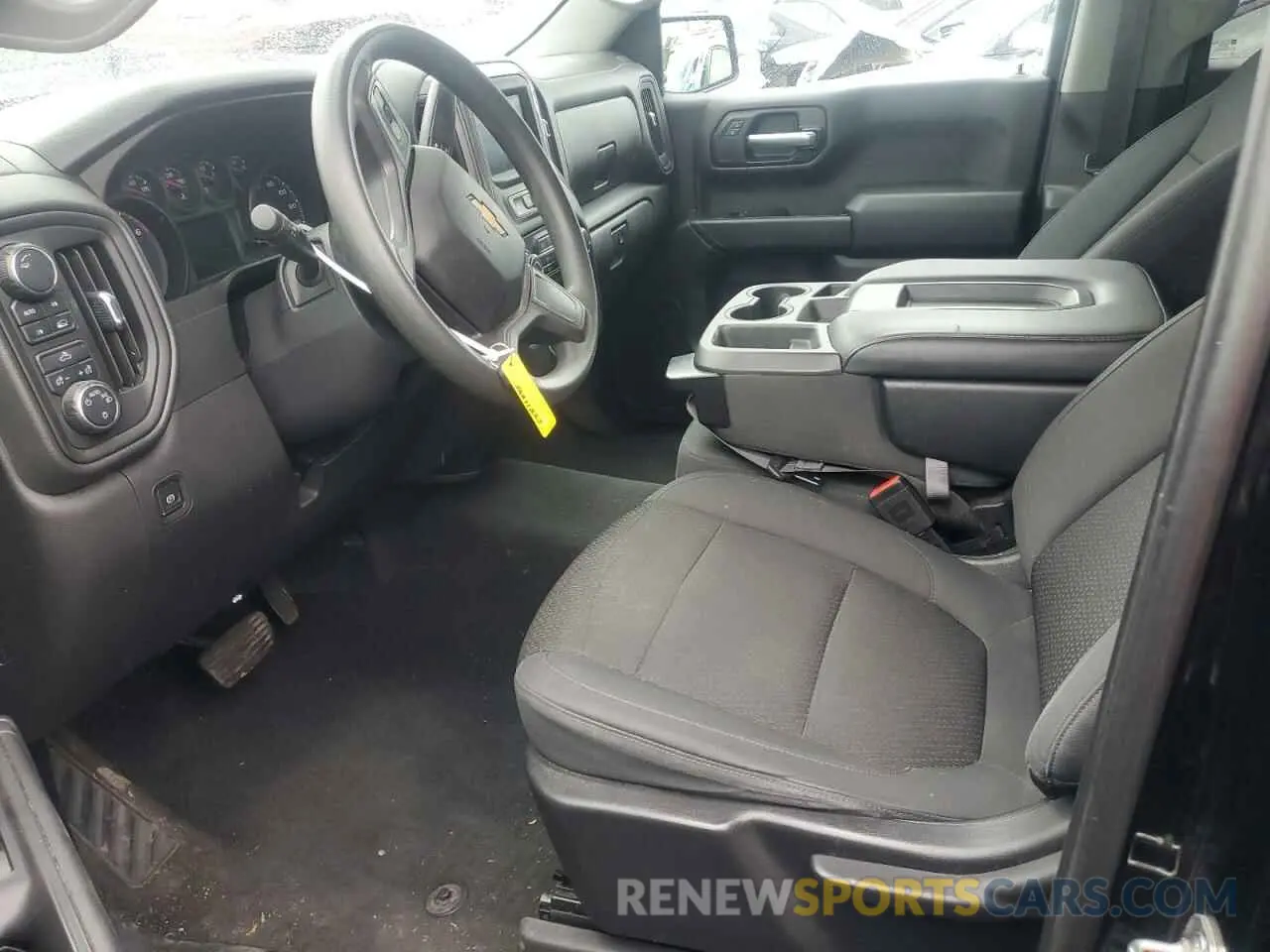 7 fotografías del automóvil dañado 3GCPYBEHXLG262416 CHEVROLET ALL Models 2020