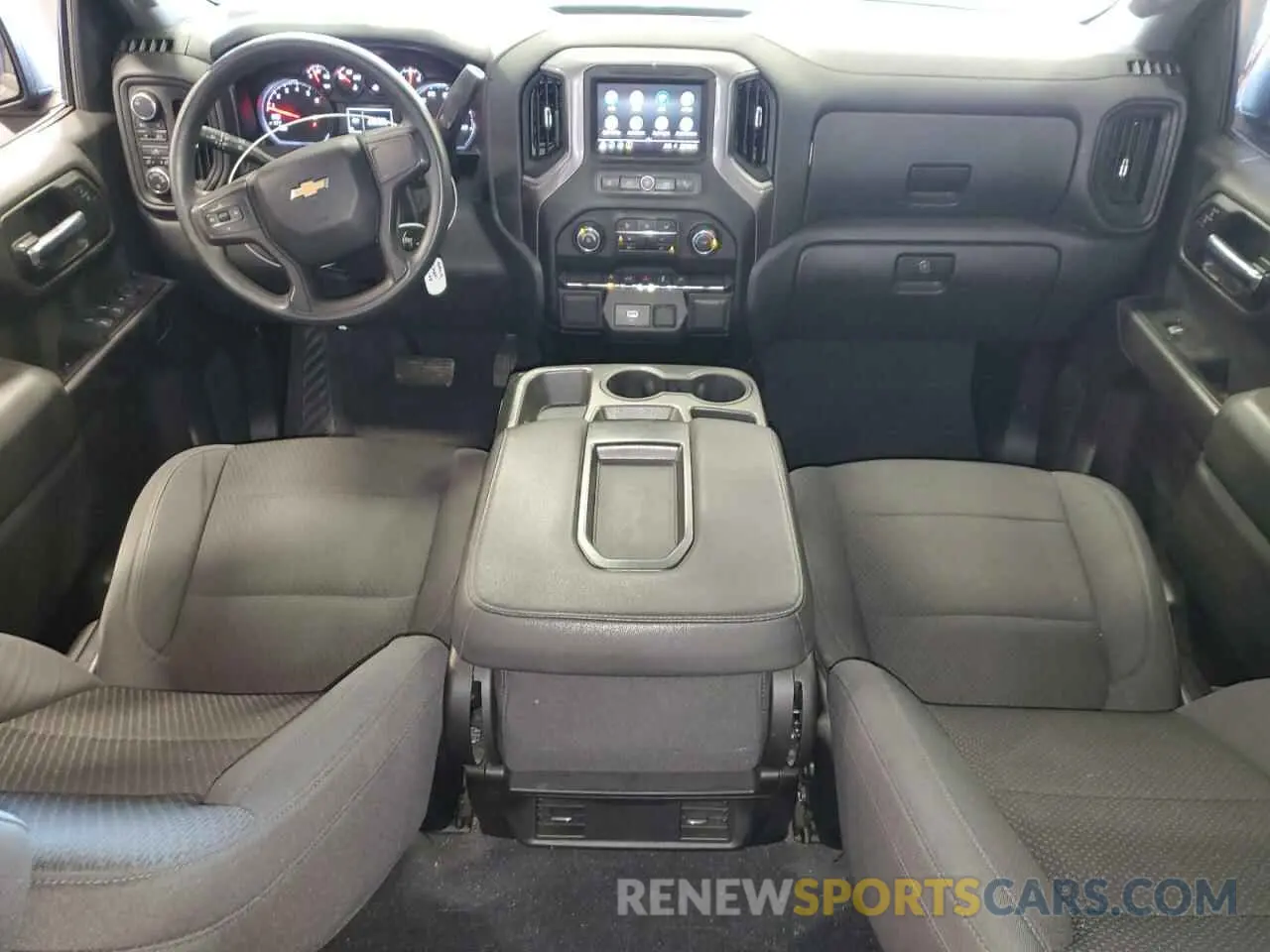 8 fotografías del automóvil dañado 3GCPYBEK0LG413162 CHEVROLET ALL Models 2020