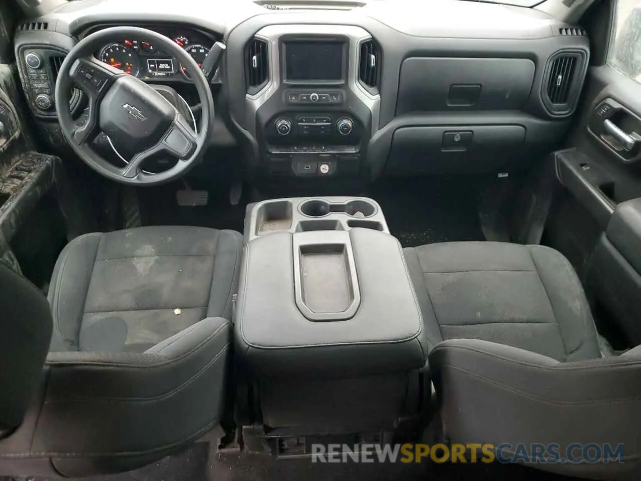 8 fotografías del automóvil dañado 3GCPYCEFXLG355540 CHEVROLET ALL Models 2020
