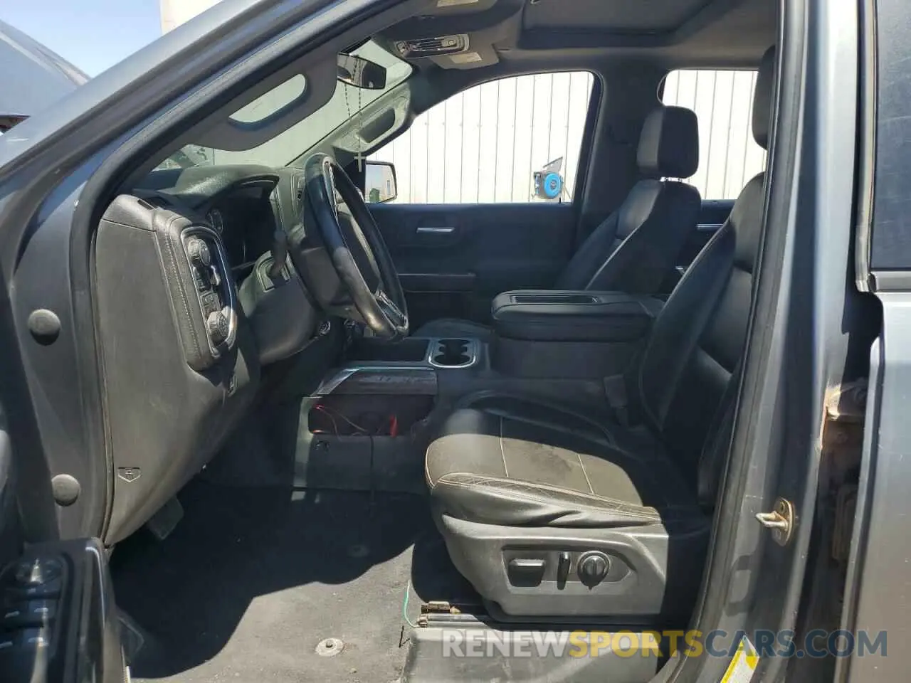 7 fotografías del automóvil dañado 3GCPYFED2LG199171 CHEVROLET ALL Models 2020