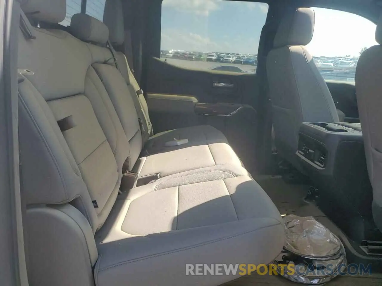 10 fotografías del automóvil dañado 3GCPYFEL6LG383228 CHEVROLET ALL Models 2020