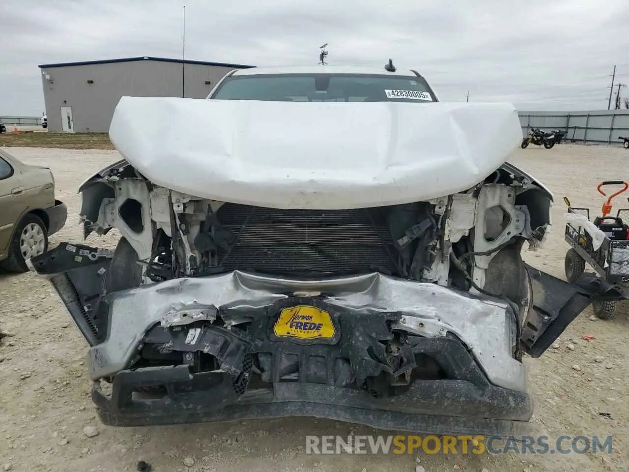 5 fotografías del automóvil dañado 3GCUWCED3LG158037 CHEVROLET ALL Models 2020