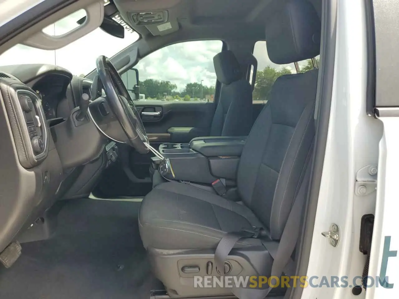 7 fotografías del automóvil dañado 3GCUWCED4LG185621 CHEVROLET ALL Models 2020