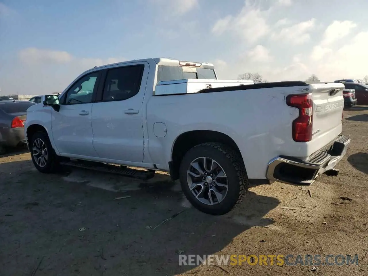 2 fotografías del automóvil dañado 3GCUYDET9LG299685 CHEVROLET ALL Models 2020