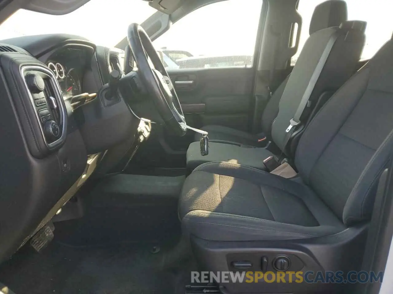 7 fotografías del automóvil dañado 3GCUYDET9LG299685 CHEVROLET ALL Models 2020