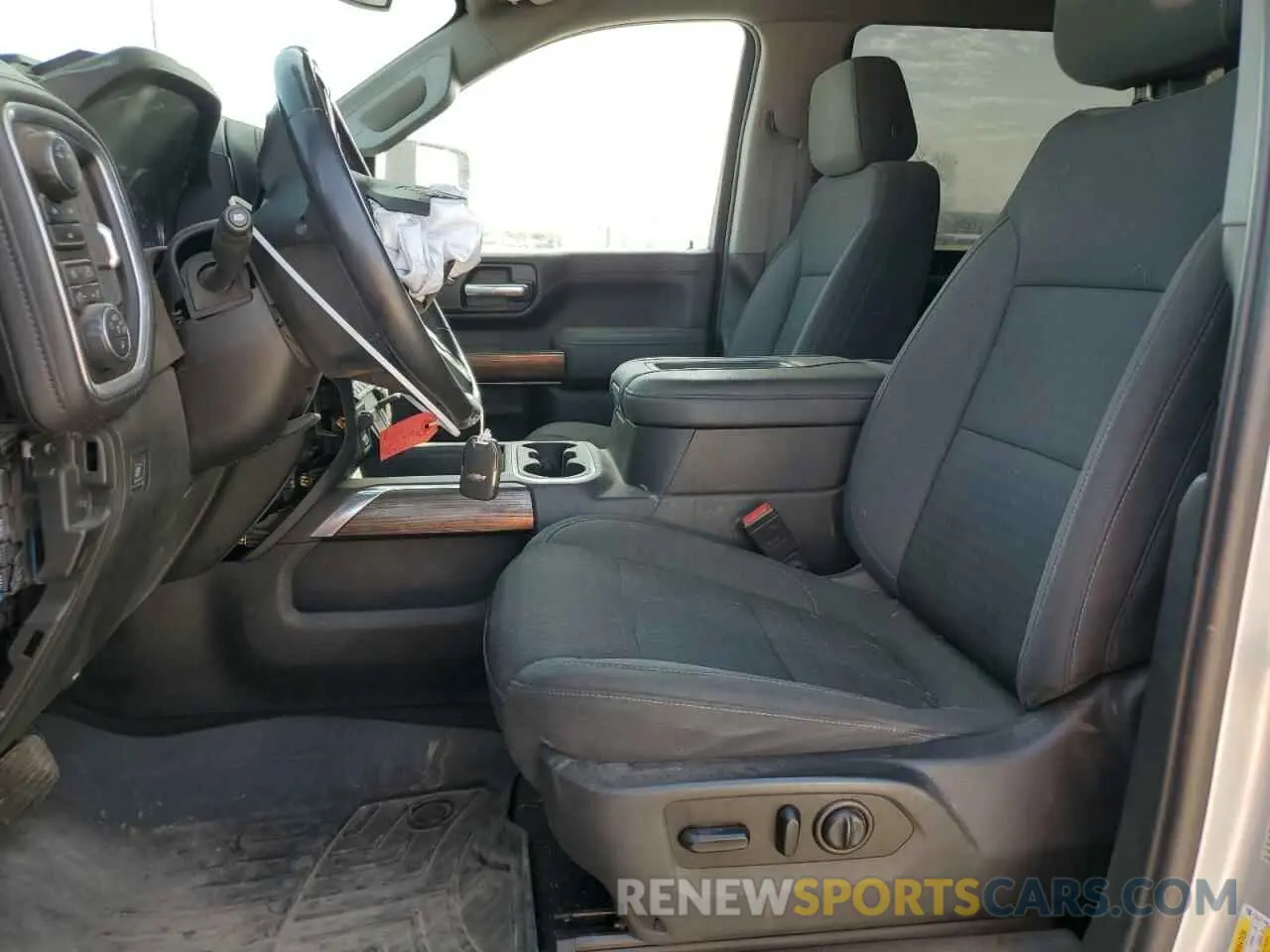7 fotografías del automóvil dañado 1GC1YNE70MF241754 CHEVROLET ALL Models 2021