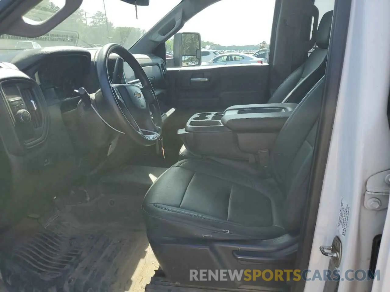 7 fotografías del automóvil dañado 1GC4WLE72MF186408 CHEVROLET ALL Models 2021
