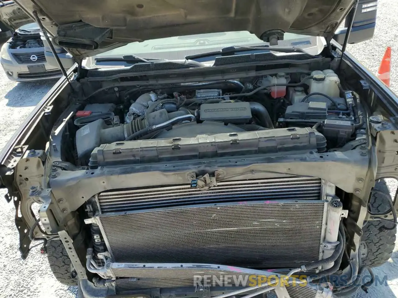 11 fotografías del automóvil dañado 1GC4YNEY3MF111988 CHEVROLET ALL Models 2021