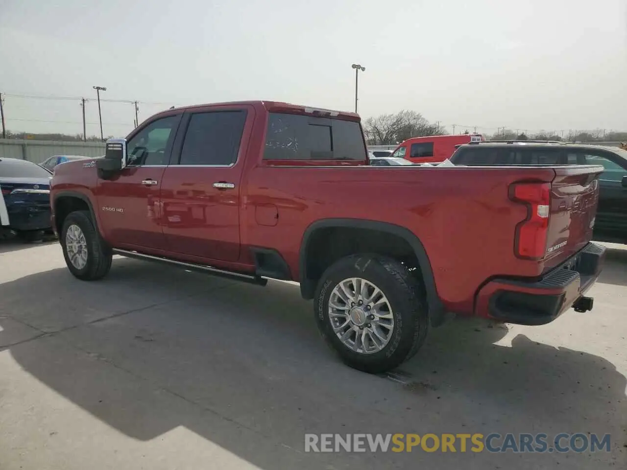 2 fotografías del automóvil dañado 1GC4YREY0MF140243 CHEVROLET ALL Models 2021